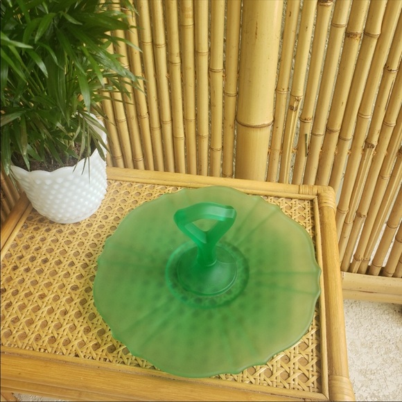 Vtg Frosted Green Depression Glass Plate - Picture 4 of 5